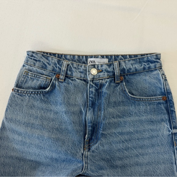 High Waisted Zara Jeans - Picture 3 of 3